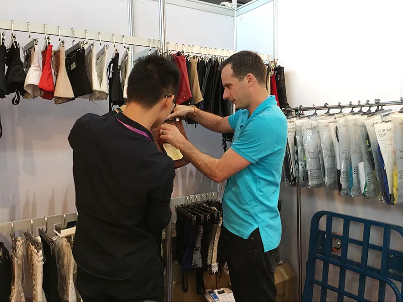 Vacodo sample review and fitting check